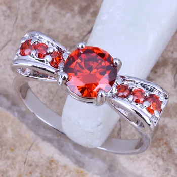 Prekrasan crveni granat posrebreni ženski nakit, prsten veličina 6 / 7 / 8 / 9 R0745